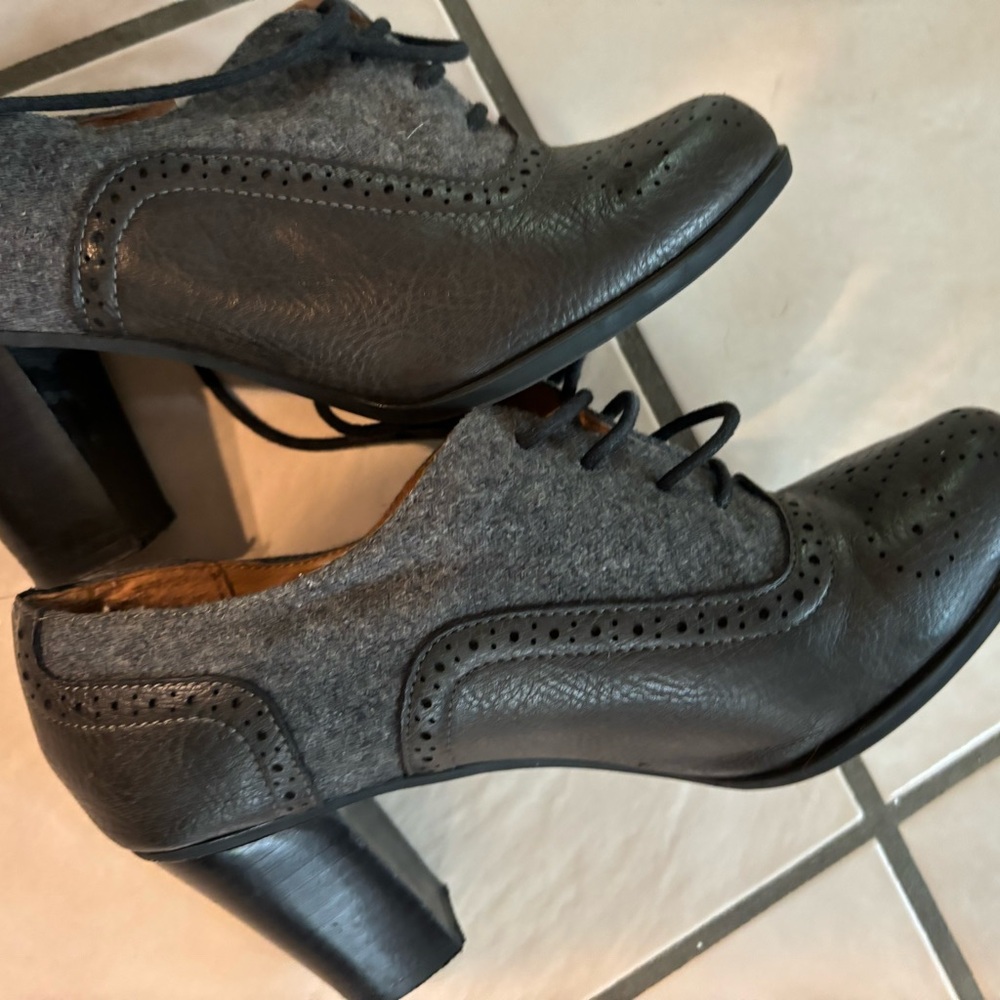 Bass & Co. Grey Women's Oxford Shoes